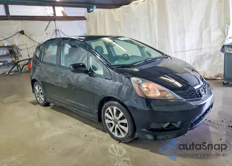 2013 Honda Fit Sport z USA, uszkodzony, nr VIN JHMGE8H58DC039274